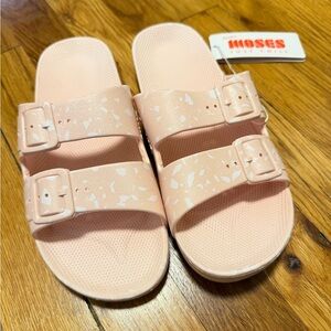 NWT Freedom Moses Pink Terrazzo Double-Buckle Slide Sandals Size 8-9